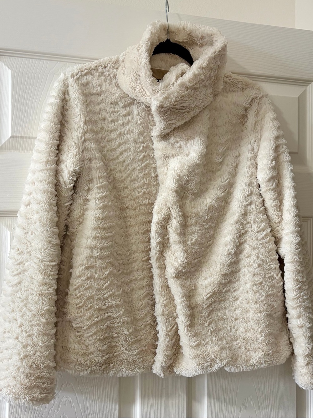 Patagonia Pelage Cream Plush Teddy Jacket